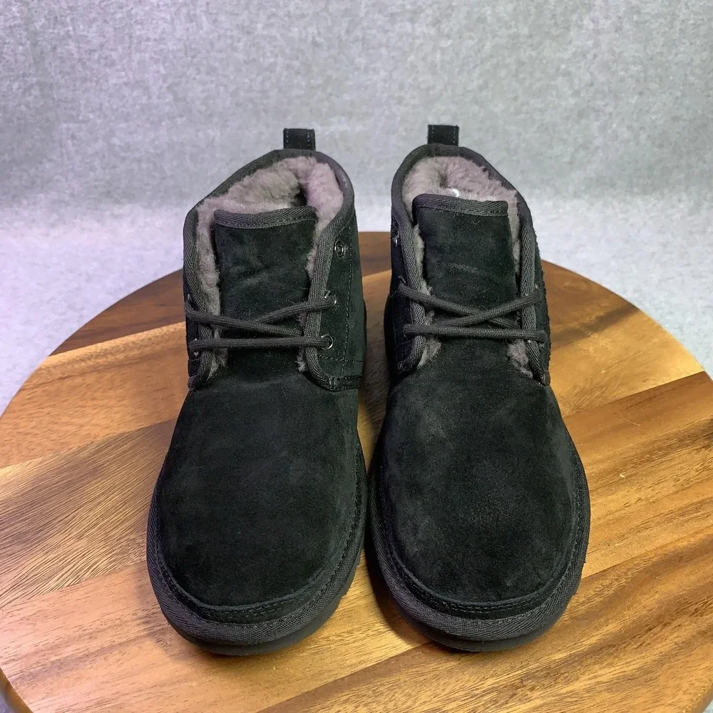 UGG Neumel Boots Mens Size 7 Black Suede Chukka Shearling Lined Ankle Casual EUC